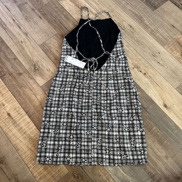 Urban Outfitters plaid flower strappy dress medium - Picture 2 of 6